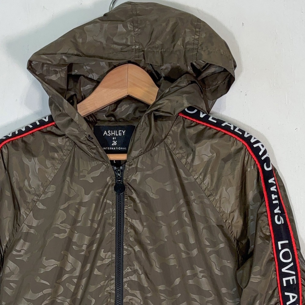 Ashley by 26 Windbreaker Kids L Olive Camo Love Always Wins Zip Hooded Jacket